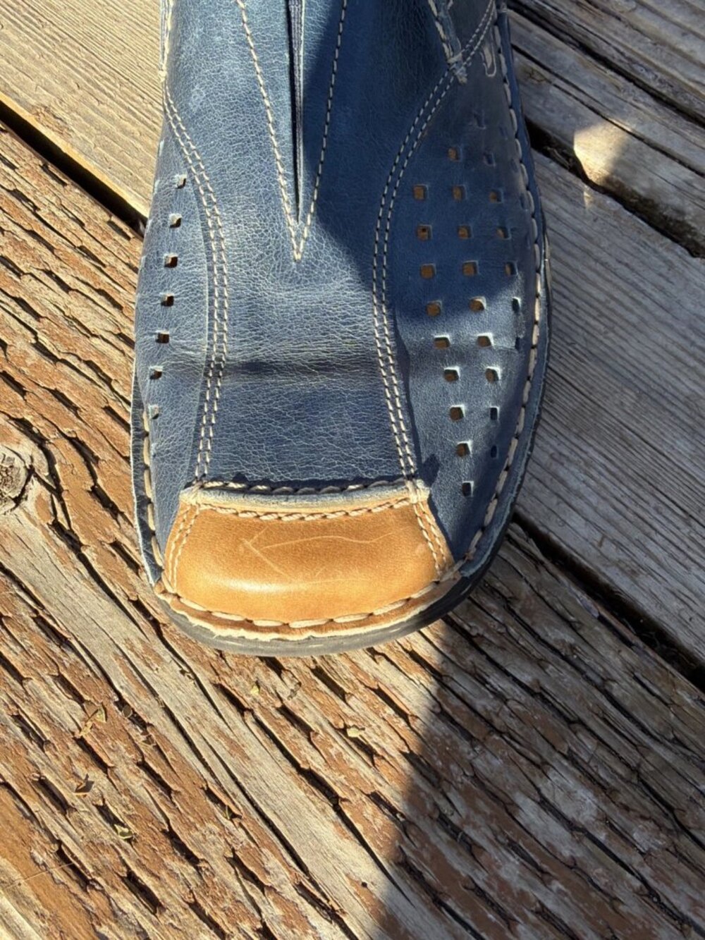 Josef Seibel Women's Perforated Blue & Tan Leather Slip-On Loafer - Size 38 - Picture 3 of 9